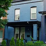 Charming, Newly Renovated 1 Bed, 1 Ba, Free Parking